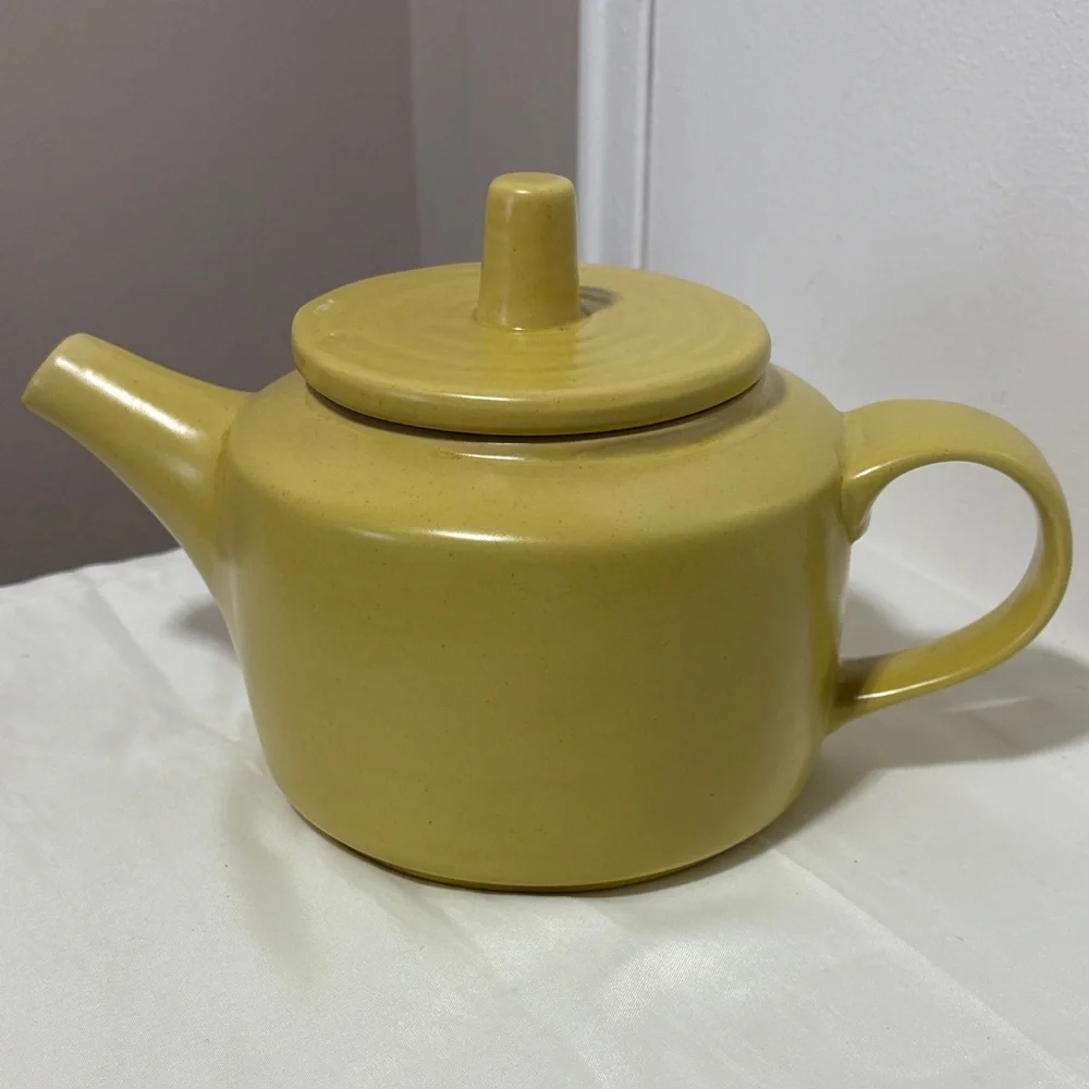 CRATE & BARREL B. Eigen Designed Tea Pot in Mustard Yellow